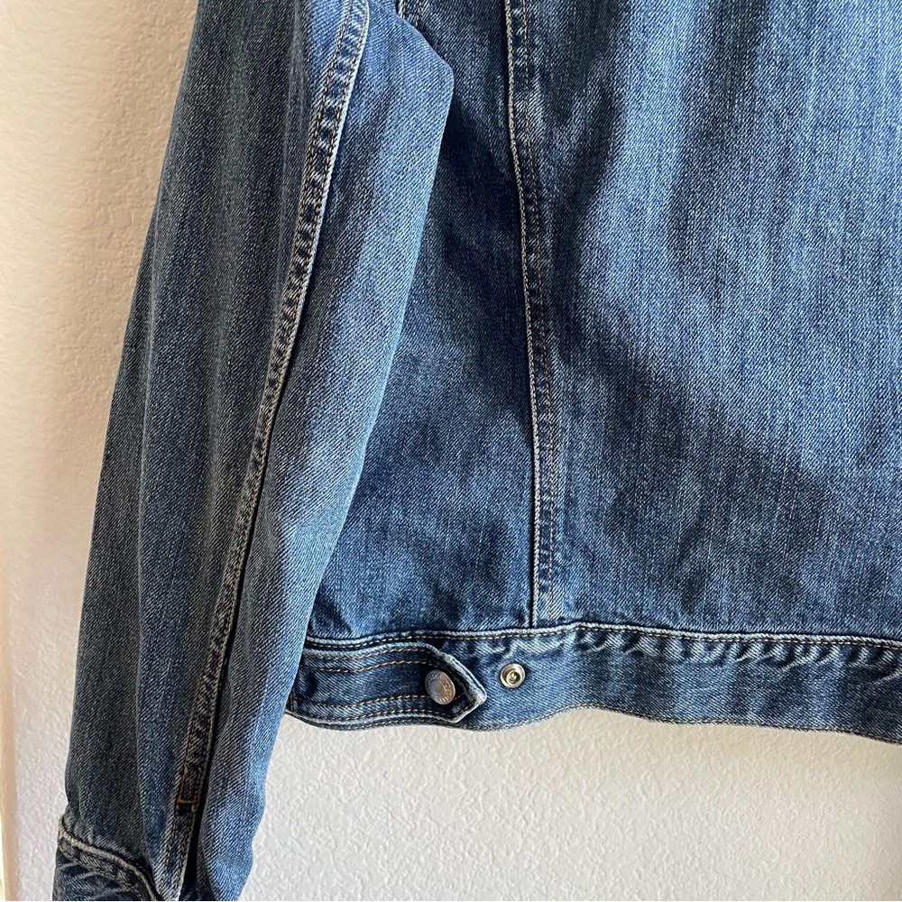 LEVI’S 💙Denim Jacket - Picture 13 of 14